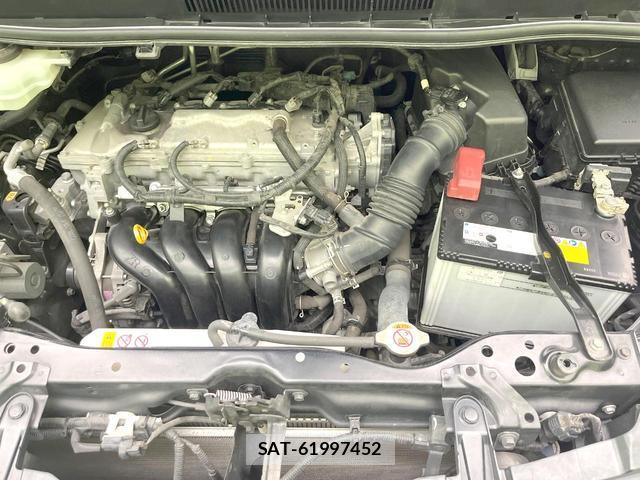 Toyota VOXY 2020-02 8551751-17