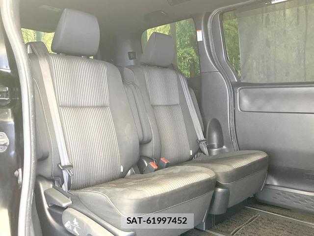 Toyota VOXY 2020-02 8551751-8