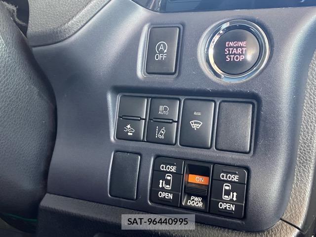 Toyota VOXY 2016-12 8551764-18