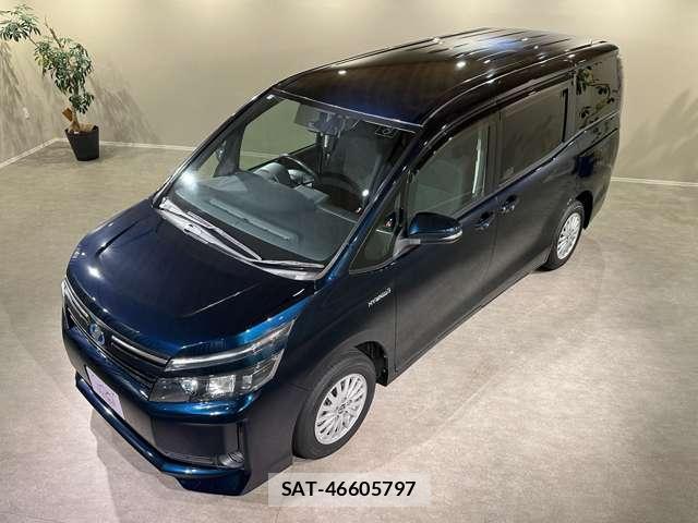 Toyota VOXY 2014-06 8551790-12