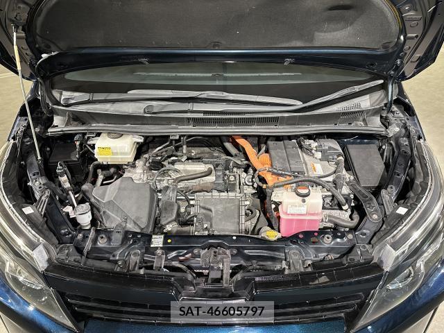 Toyota VOXY 2014-06 8551790-7