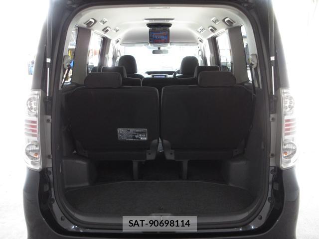 Toyota VOXY 2009-08 8551824-14