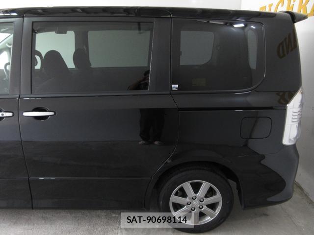 Toyota VOXY 2009-08 8551824-5