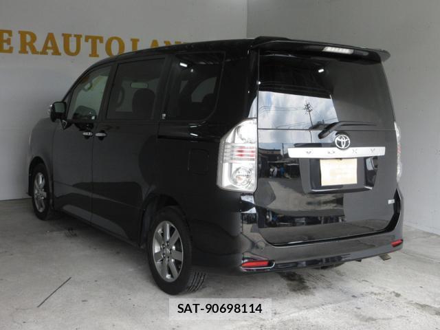 Toyota VOXY 2009-08 8551824-6