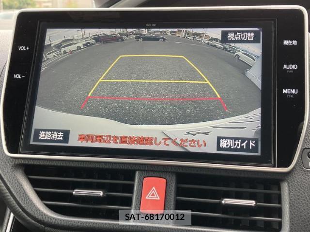 Toyota VOXY 2018-08 8551830-11