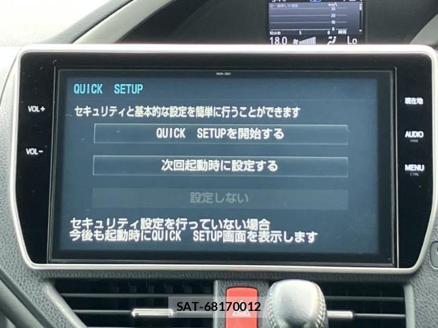 Toyota VOXY 2018-08 8551830-8