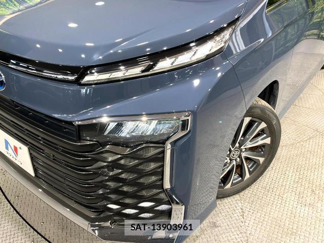 Toyota VOXY 2022-12 8551901-12