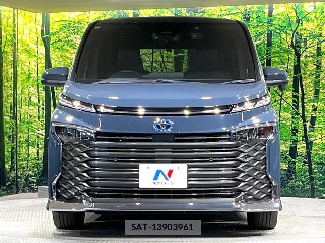 Toyota VOXY 2022-12 8551901-14