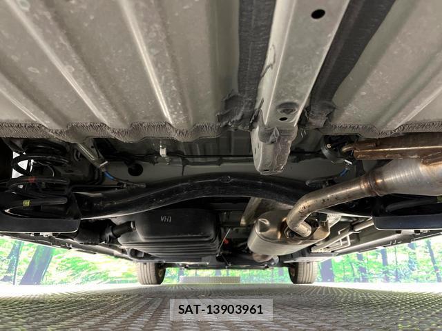 Toyota VOXY 2022-12 8551901-19