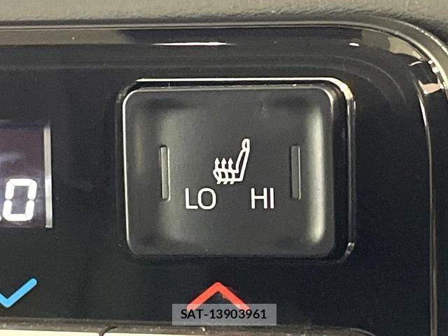 Toyota VOXY 2022-12 8551901-5