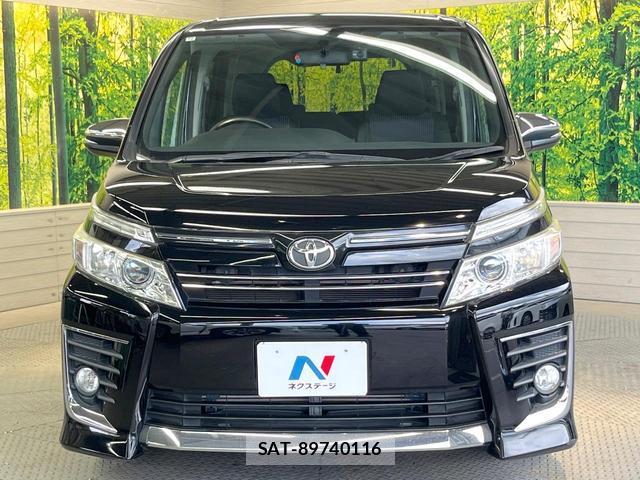 Toyota VOXY 2015-04 8552109-14