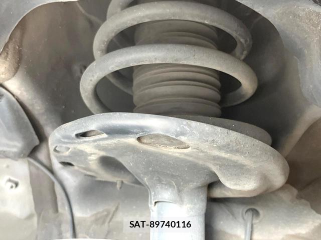 Toyota VOXY 2015-04 8552109-17