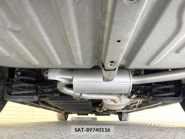 Toyota VOXY 2015-04 8552109-18