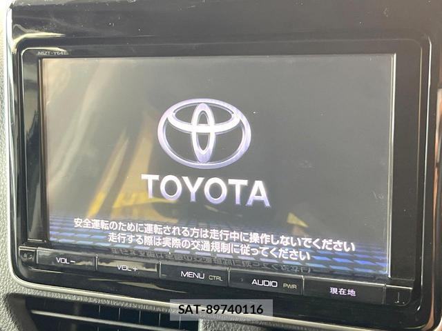 Toyota VOXY 2015-04 8552109-2