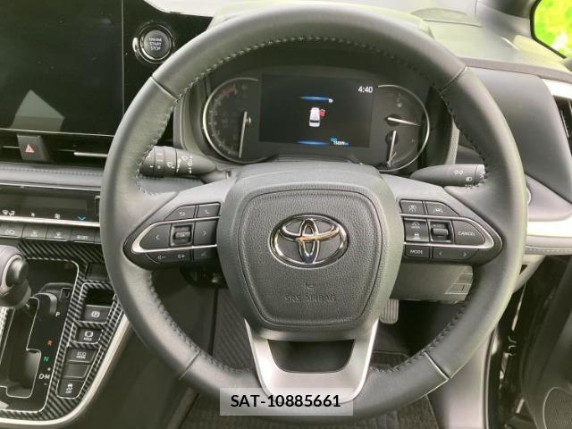 Toyota VOXY 2024-09 8552276-14