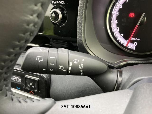 Toyota VOXY 2024-09 8552276-16