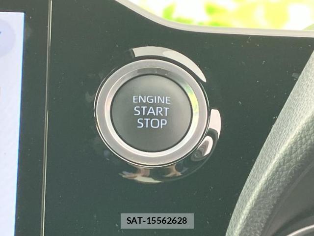Toyota VOXY 2023-05 8552345-15