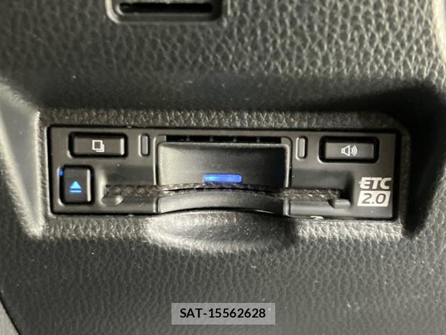 Toyota VOXY 2023-05 8552345-16