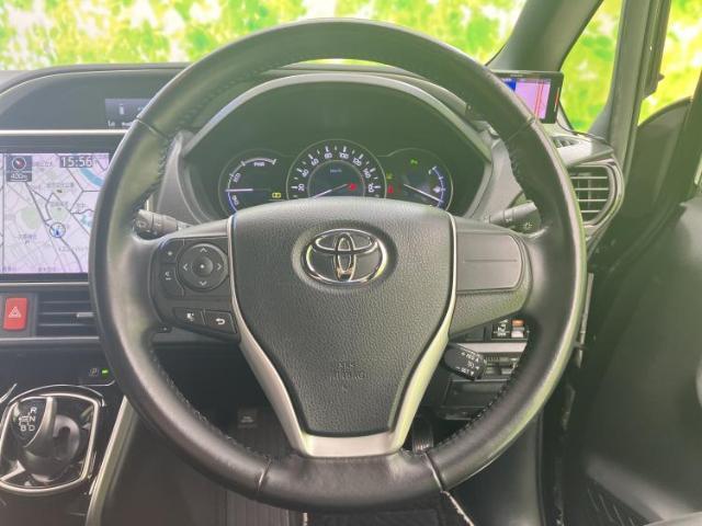 Toyota VOXY 2019-12 8552366-14