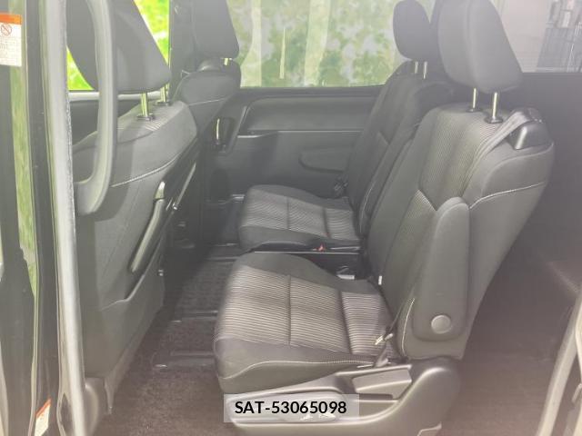 Toyota VOXY 2019-12 8552366-7