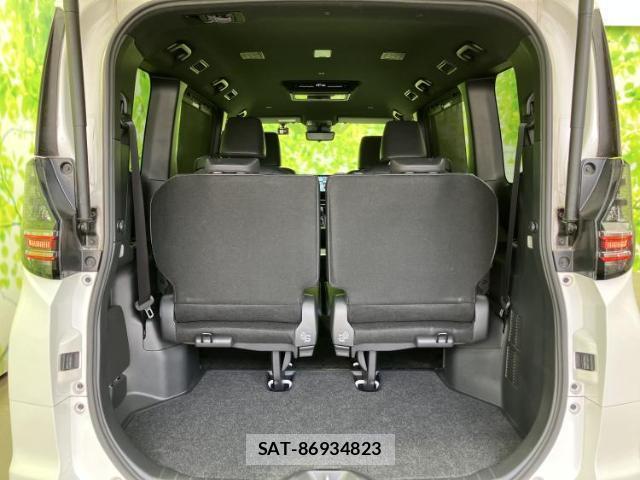 Toyota VOXY 2022-08 8552398-7