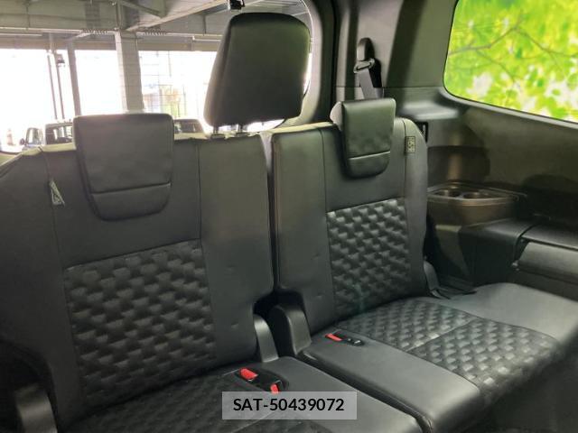 Toyota VOXY 2024-08 8552446-5