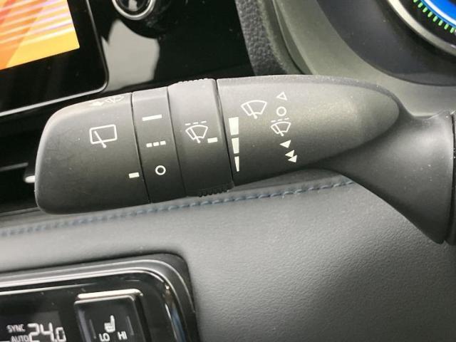 Toyota VOXY 2025-07 8552574-15