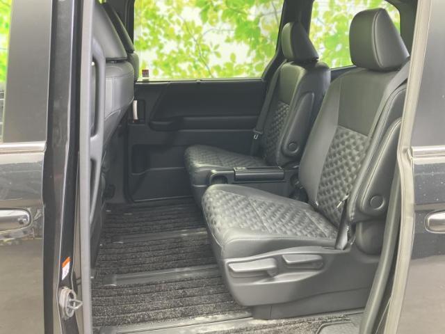 Toyota VOXY 2025-07 8552574-7