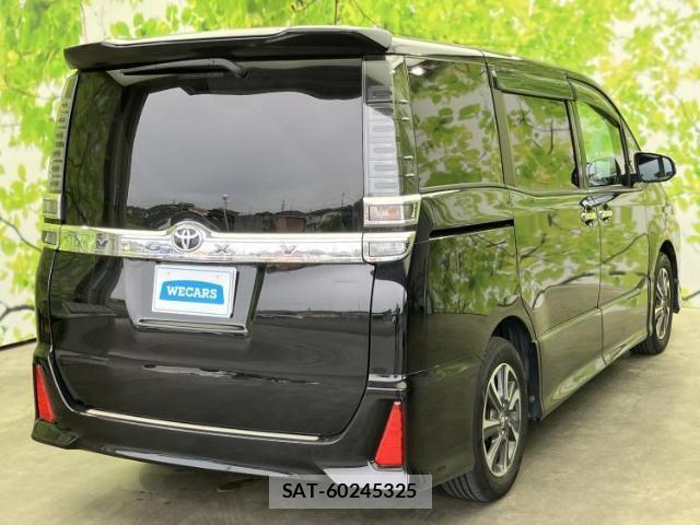 Toyota VOXY 2018-11 8552638-2