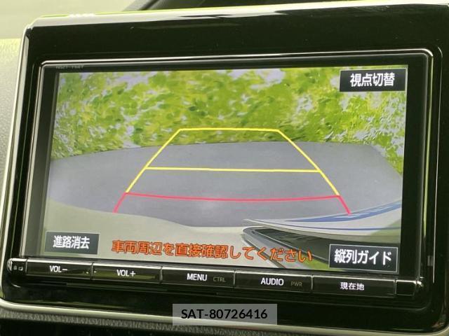 Toyota VOXY 2017-07 8552649-10
