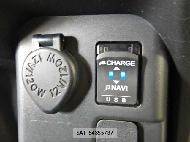 Daihatsu WAKE 2021-10 8545569-5