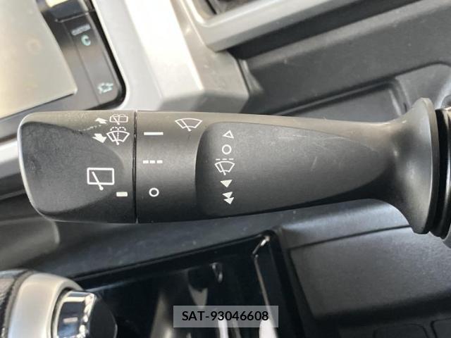 Daihatsu WAKE 2018-01 8550871-14