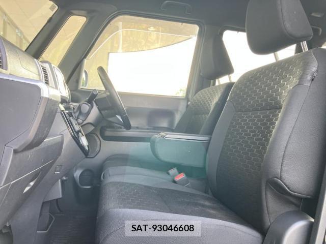 Daihatsu WAKE 2018-01 8550871-5