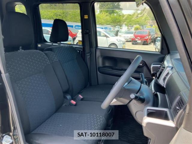 Daihatsu WAKE 2014-12 8552381-4