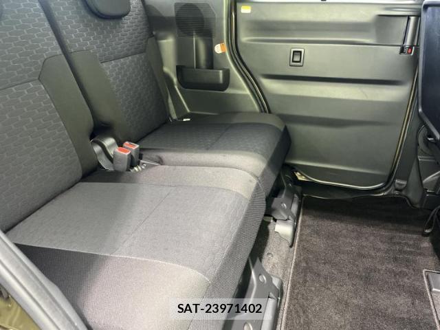 Daihatsu WAKE 2017-04 8552456-4