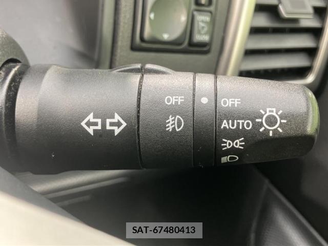Nissan Wingroad 2017-07 8552536-14