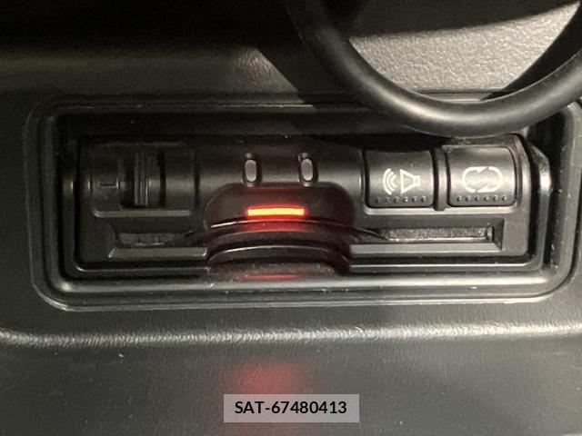 Nissan Wingroad 2017-07 8552536-17