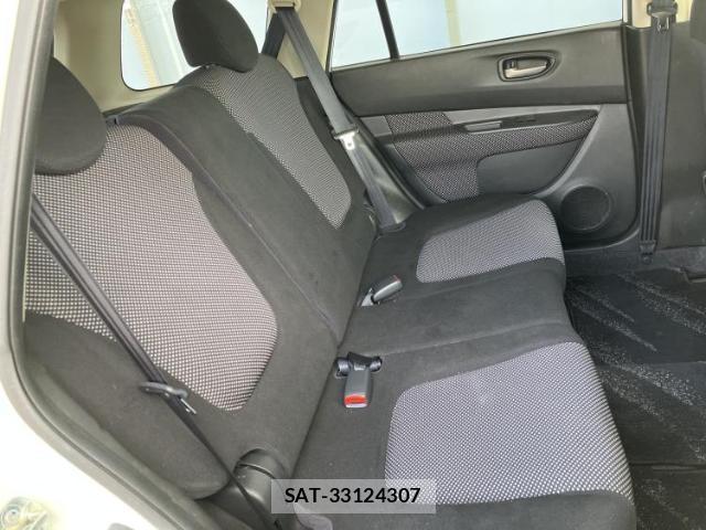 Nissan Wingroad 2012-01 8552553-4