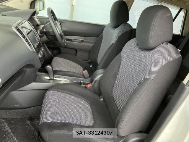 Nissan Wingroad 2012-01 8552553-5