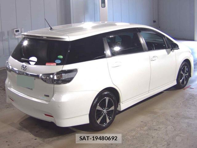 Toyota WISH 2012-11 8547803-1