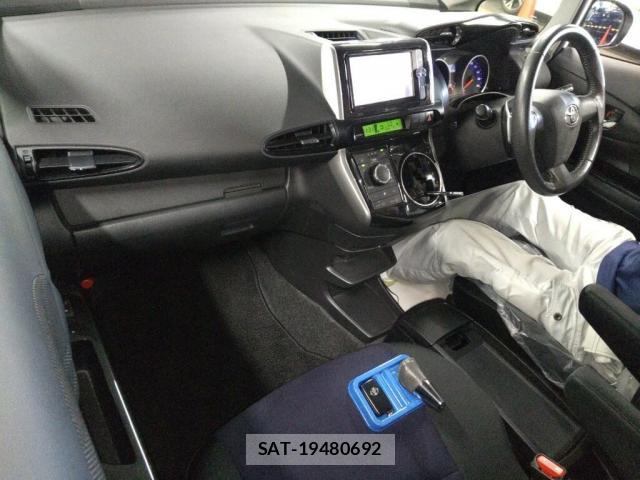 Toyota WISH 2012-11 8547803-2