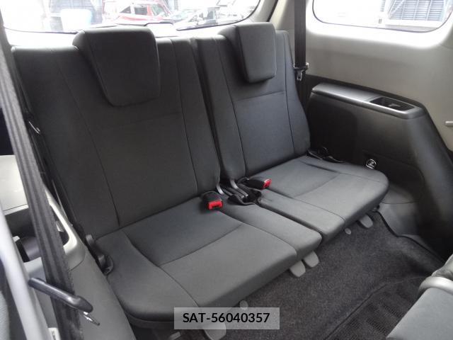 Toyota WISH 2012-03 8549723-13