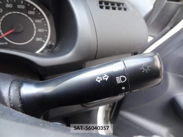 Toyota WISH 2012-03 8549723-18