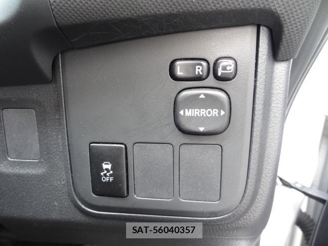 Toyota WISH 2012-03 8549723-7