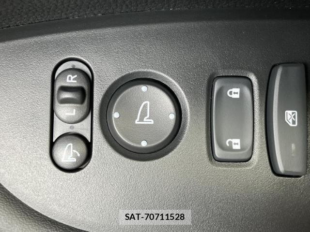 Honda WR-V 2025-04 8546474-17