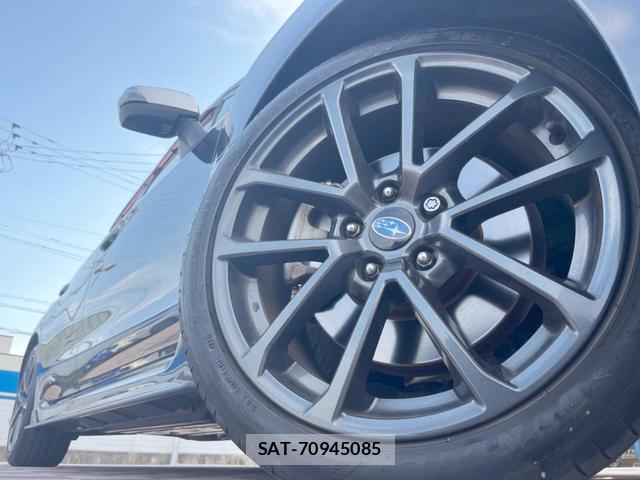 Subaru WRX S4 2017-10 8548968-11
