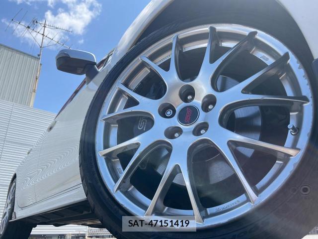 Subaru WRX S4 2017-04 8549235-15