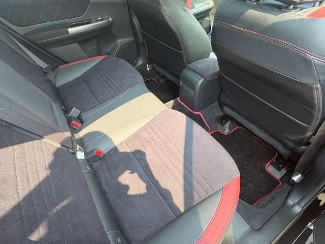Subaru WRX S4 2017-01 8551978-8