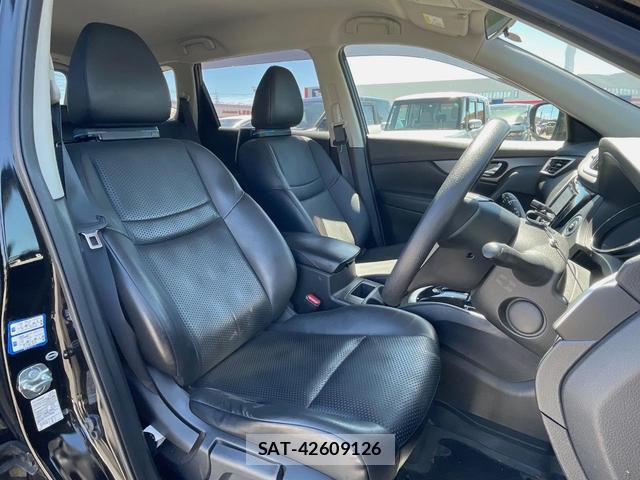 Nissan X-TRAIL 2016-09 8545615-10