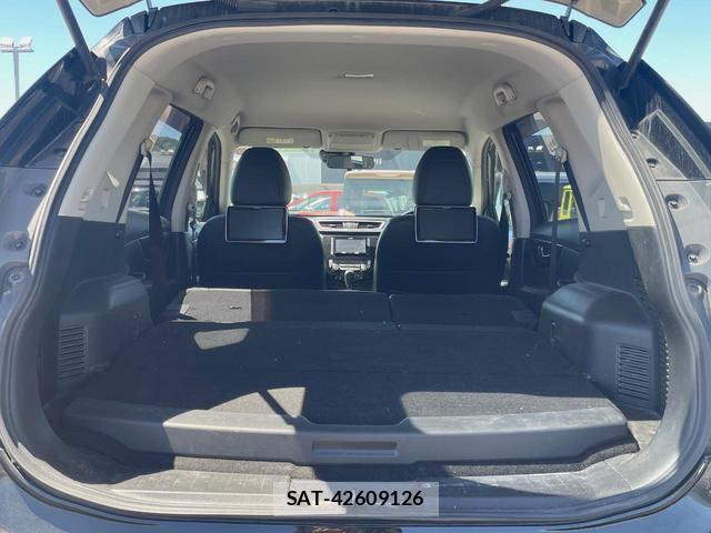 Nissan X-TRAIL 2016-09 8545615-12